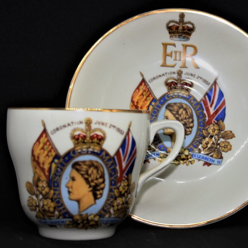 Queen Elizabeth II Coronation Teacup and Saucer 1953 Official Design Made in Eng